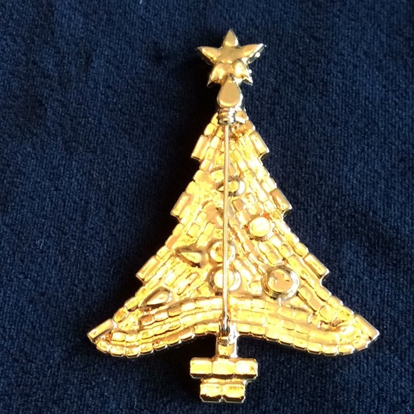 Vintage New Christmas Tree Brooch - Picture 4 of 5